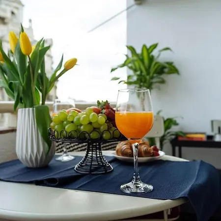 Amazing View Calea Victoriei Old Apartamento *