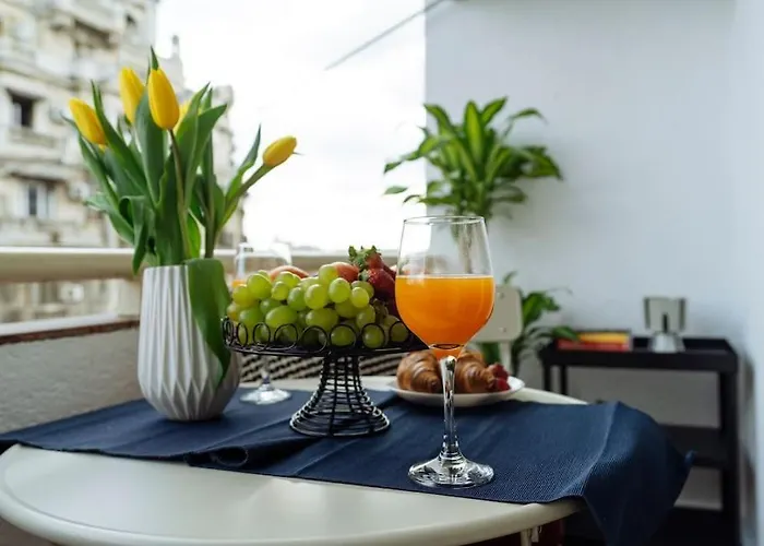 Amazing View Calea Victoriei Old Apartamento *