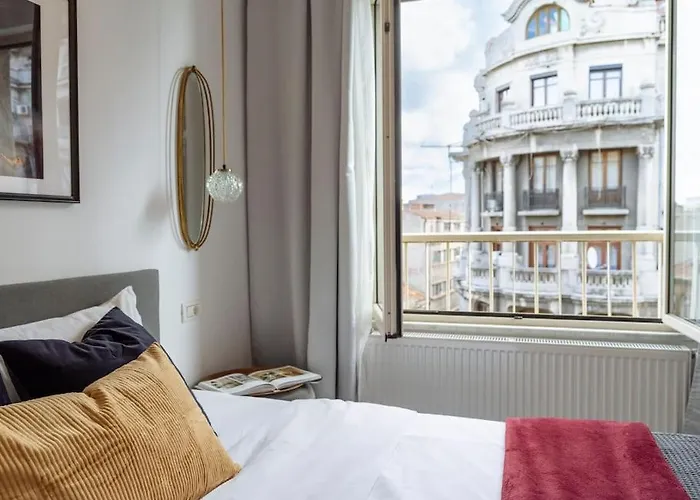 Amazing View Calea Victoriei Old Apartament Bucureşti