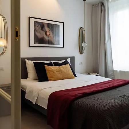 Amazing View Calea Victoriei Old *